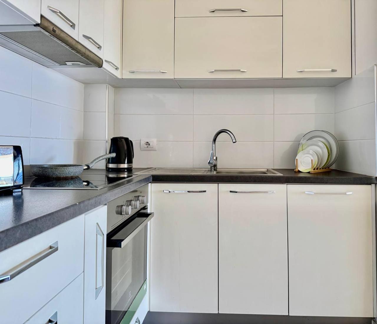 Morina Sea View Apartment Саранда Экстерьер фото